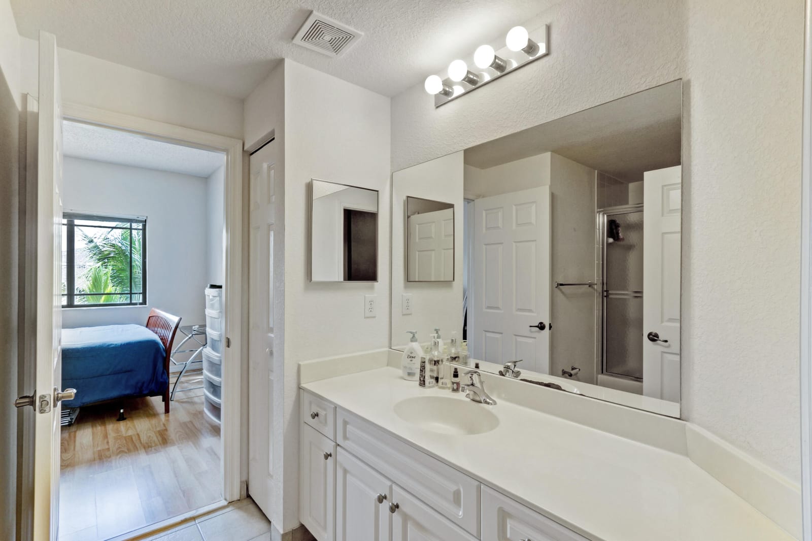 2806 Veronia Drive 301, Palm Beach Gardens, FL 33410 photo 18