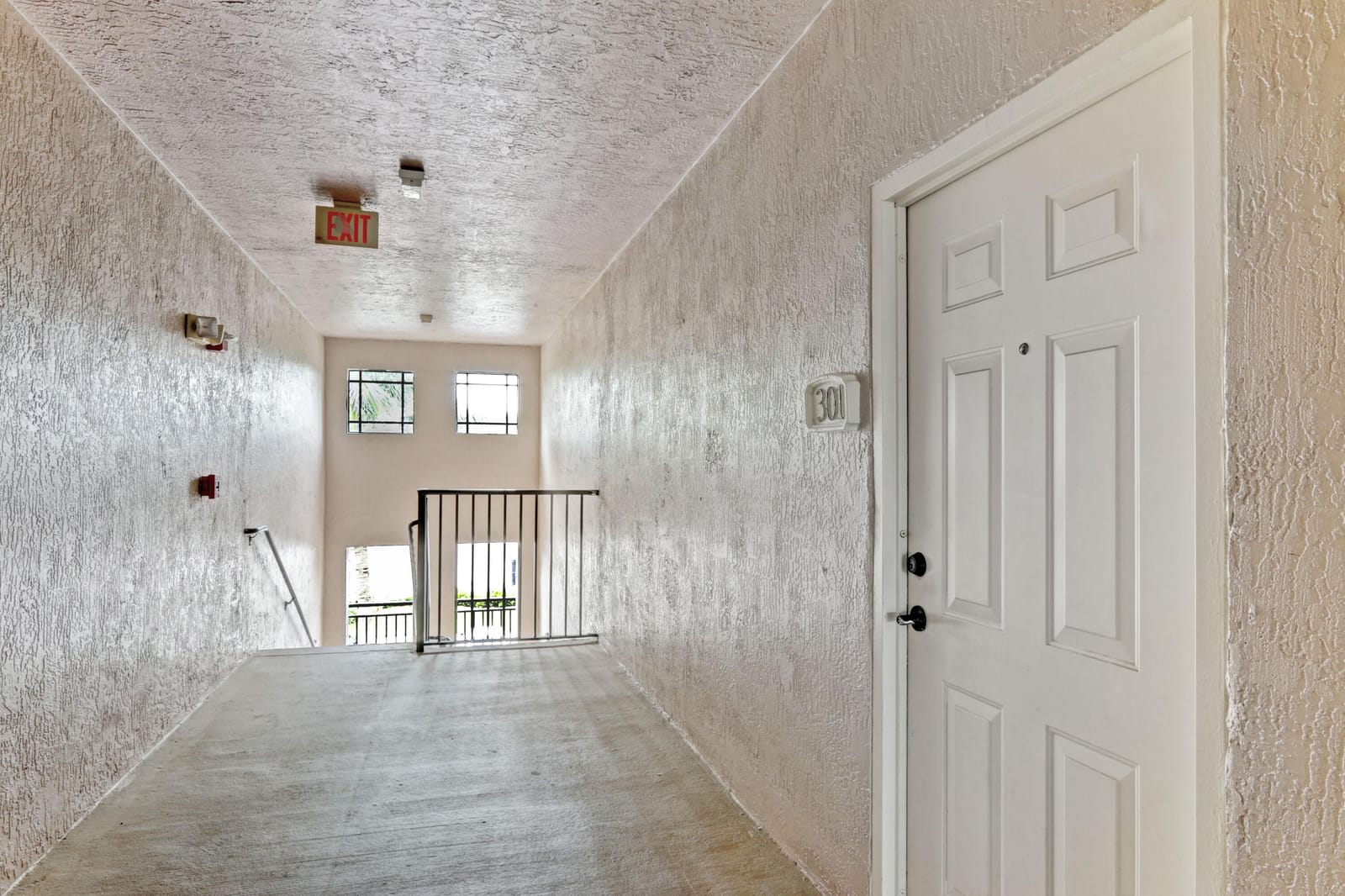 2806 Veronia Drive 301 — photo 3