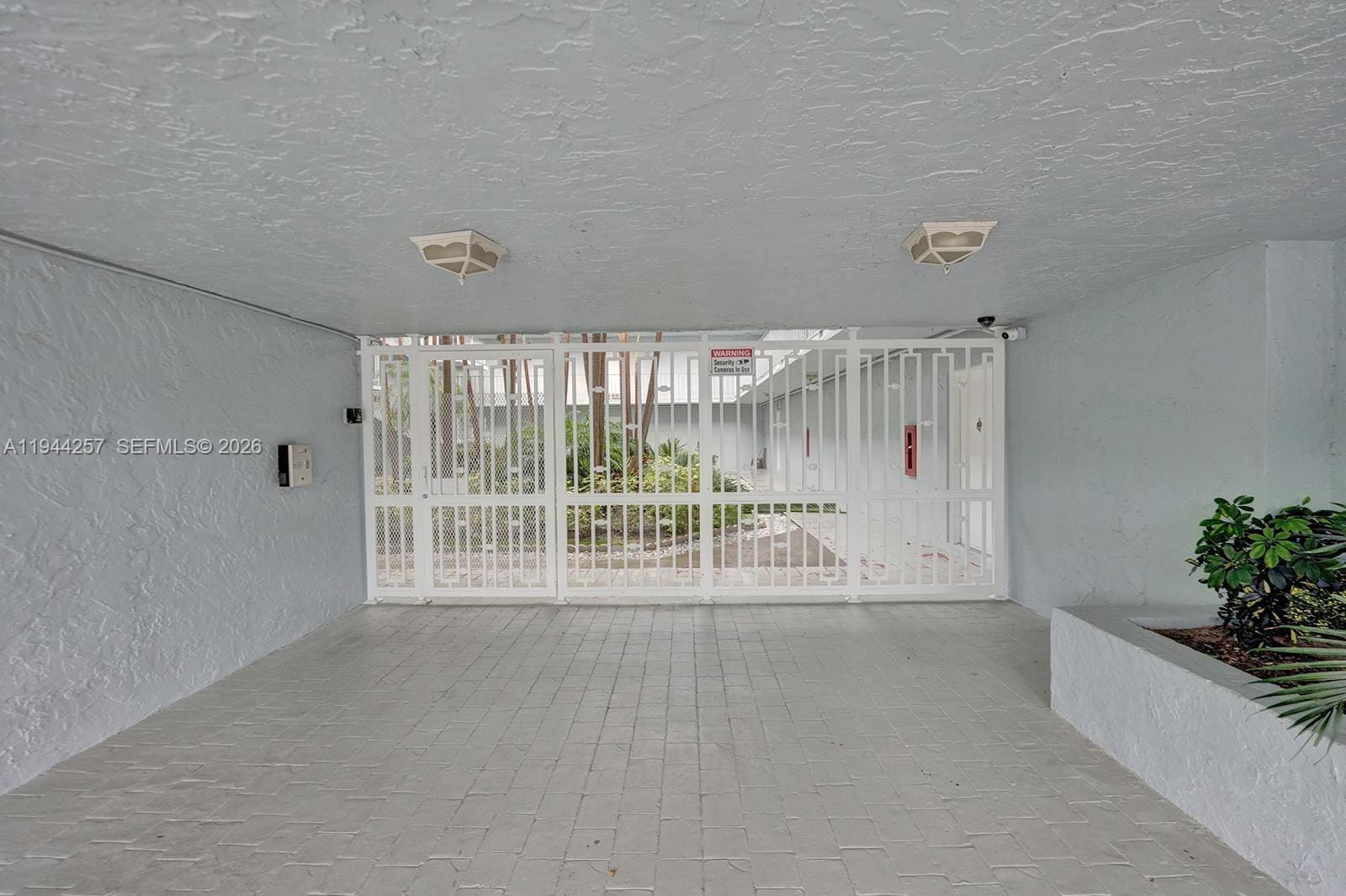 505 S Pine Island Road 405B — photo 4
