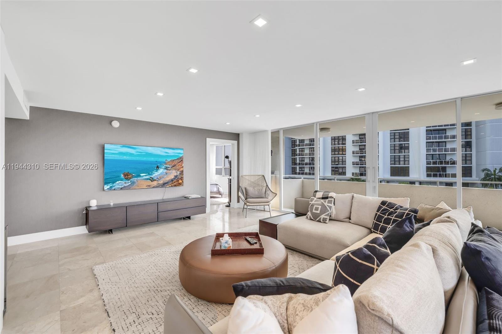 11 Island Avenue 411 — photo 12