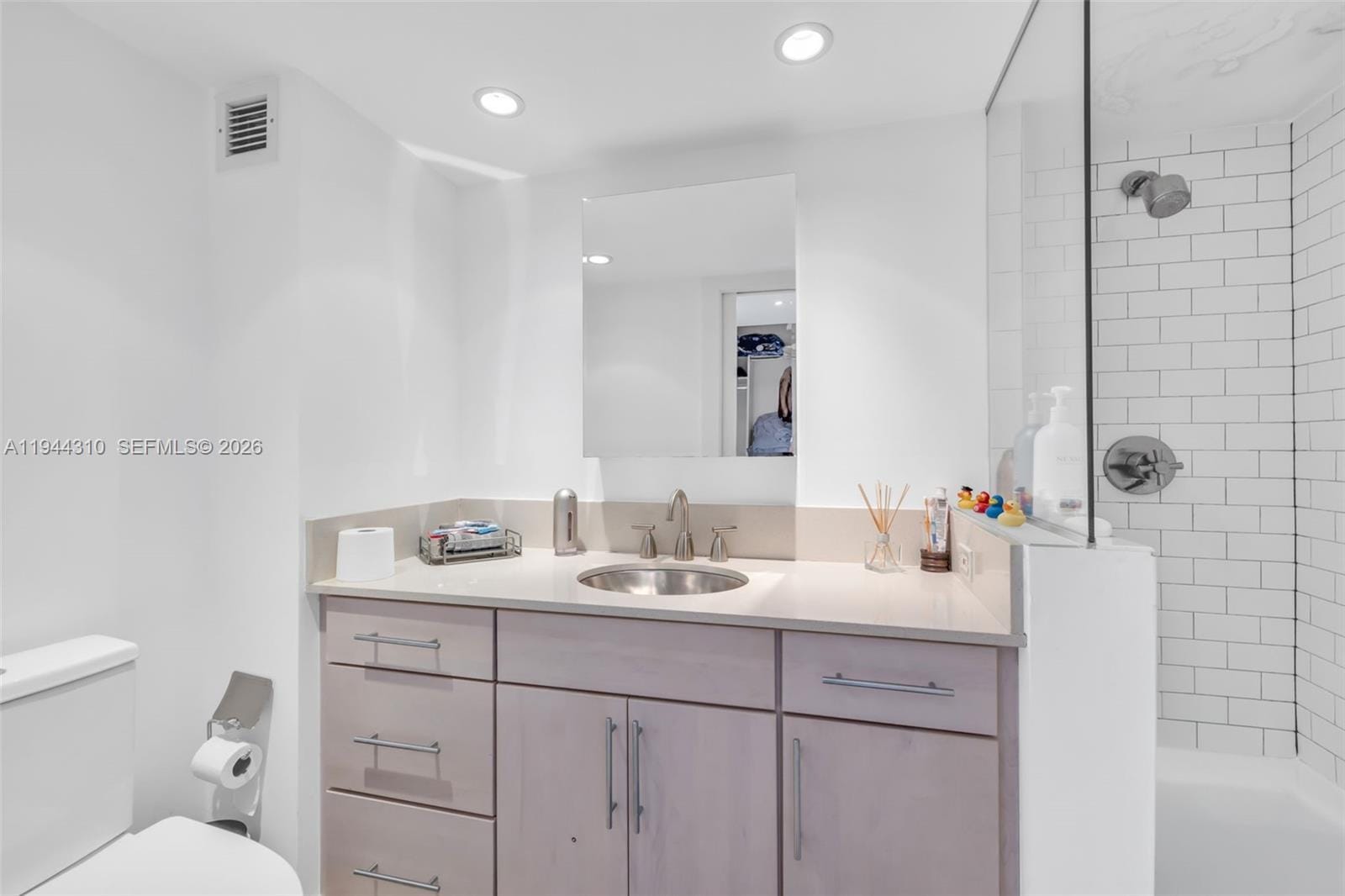 11 Island Avenue 411, Miami Beach, FL 33139 photo 21