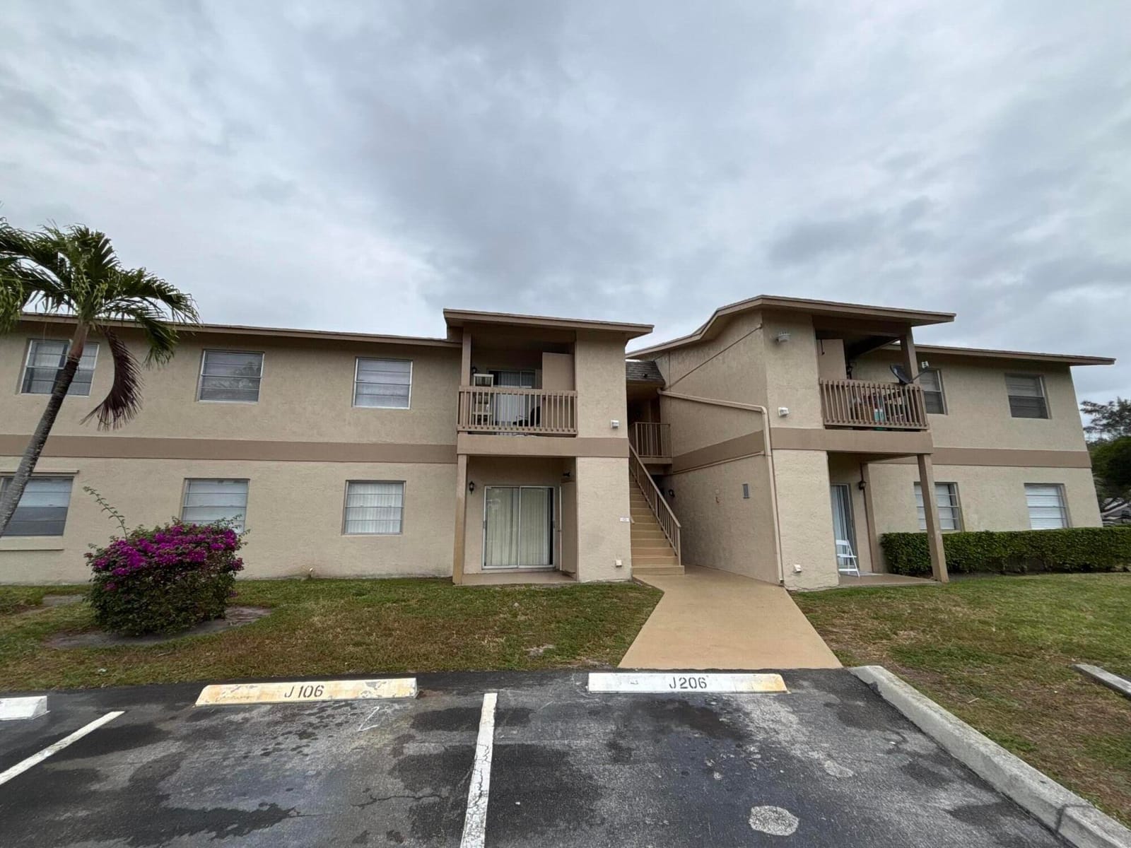 1830 Abbey Road 105, West Palm Beach, FL 33415 photo 13