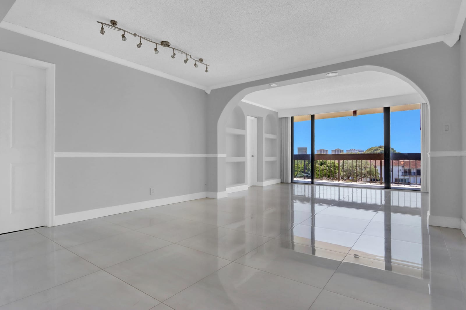 2000 Presidential Way 504, West Palm Beach, FL 33401 photo 14
