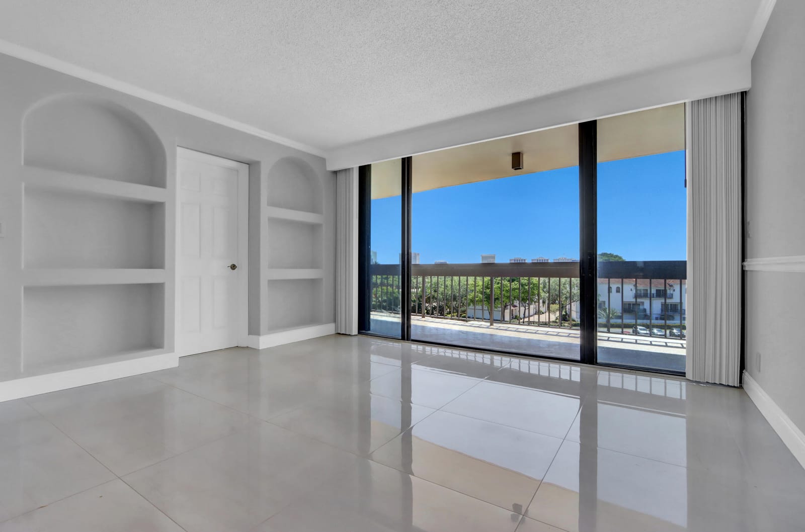 2000 Presidential Way 504, West Palm Beach, FL 33401 photo 17