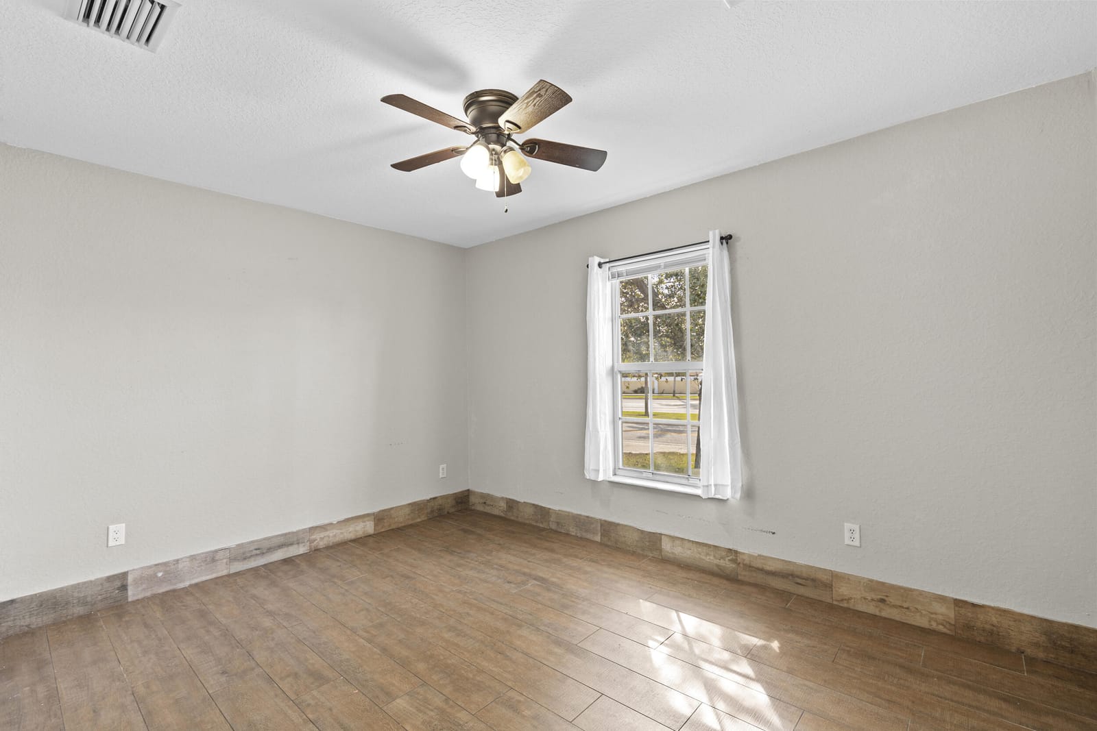 850 Dr Martin Luther King Jr Blvd Boulevard, Riviera Beach, FL 33404 photo 18