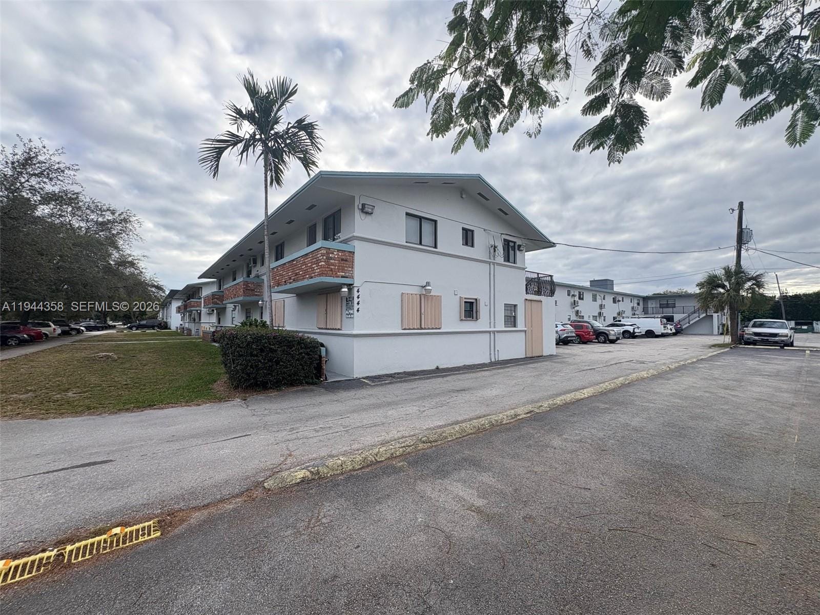 4444 SW 67th Avenue 6, Miami, FL 33155