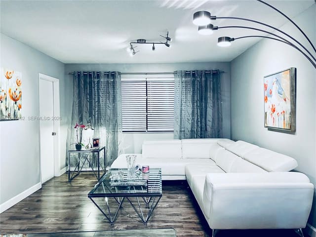 2300 Park Lane 201, Sheridan Lakes Condo Apts, Hollywood, FL