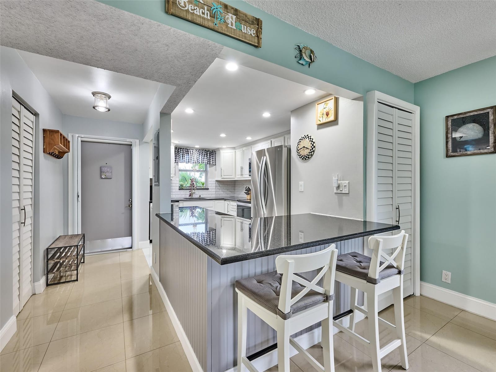 6020 NW 44th Street 401 — photo 2