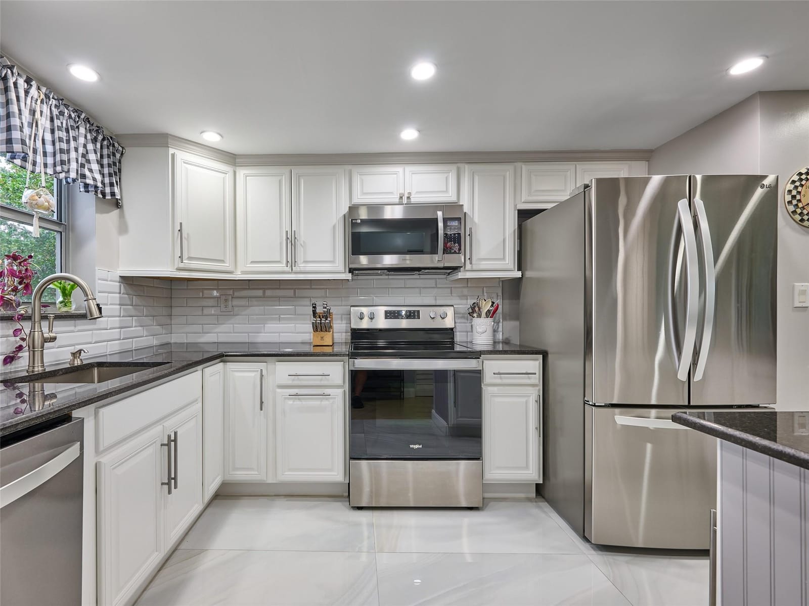 6020 NW 44th Street 401, Lauderhill, FL 33319 photo 13