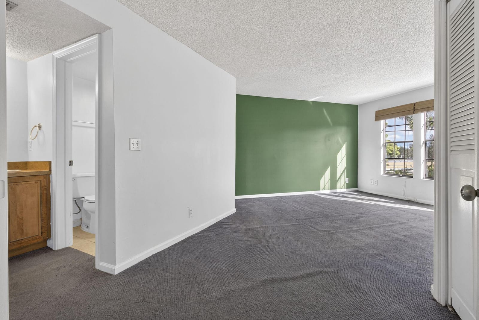 102 Weybridge Circle B, Royal Palm Beach, FL 33411 photo 14