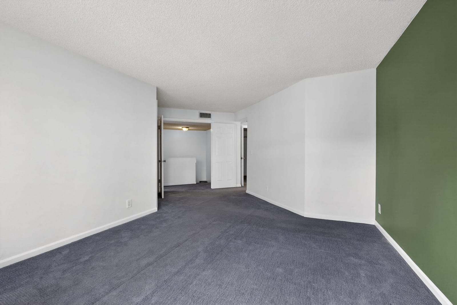 102 Weybridge Circle B, Royal Palm Beach, FL 33411 photo 16