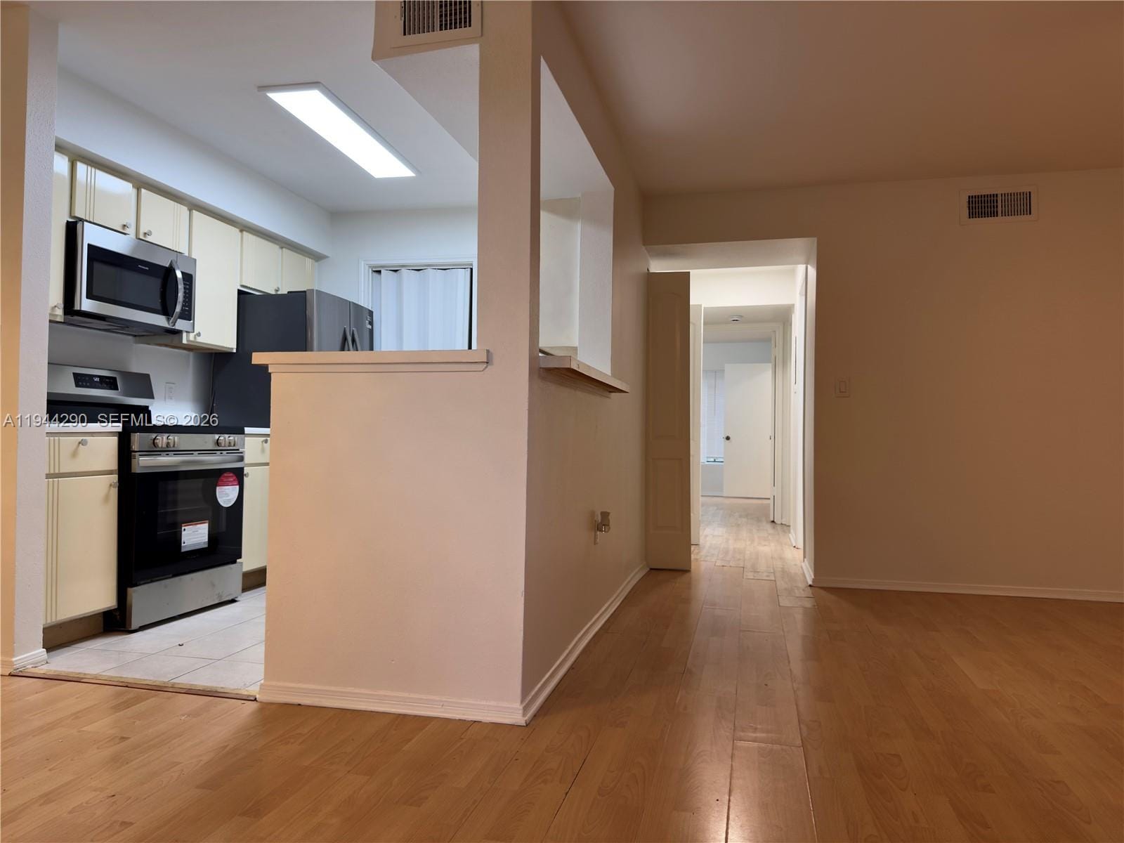 2341 NW 33rd Street 405, Oakland Park, FL 33309 photo 4