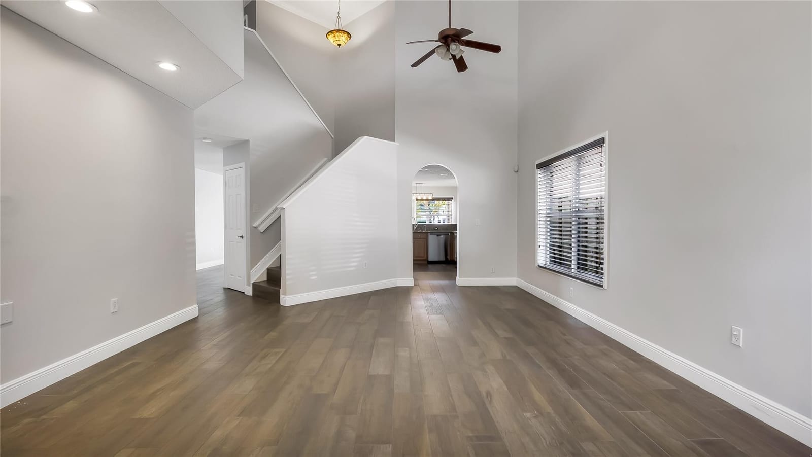 414 SW 205th Avenue — photo 9