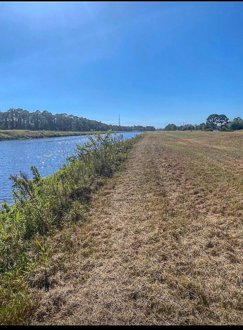 564 SE 40th Avenue, Okeechobee, FL 34974