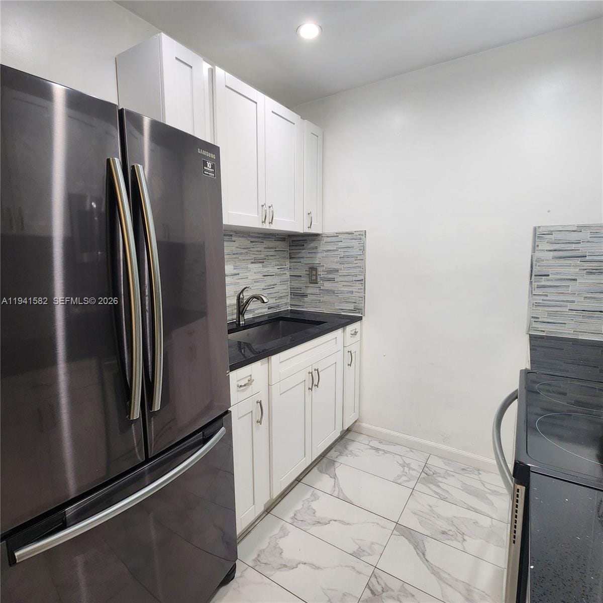 2170 NE 51st Court B23 — photo 2