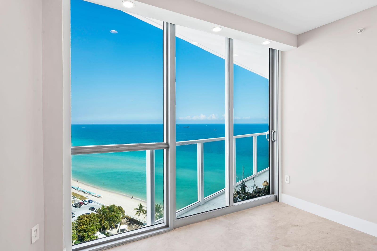 3101 S Ocean Drive 1807 — photo 2