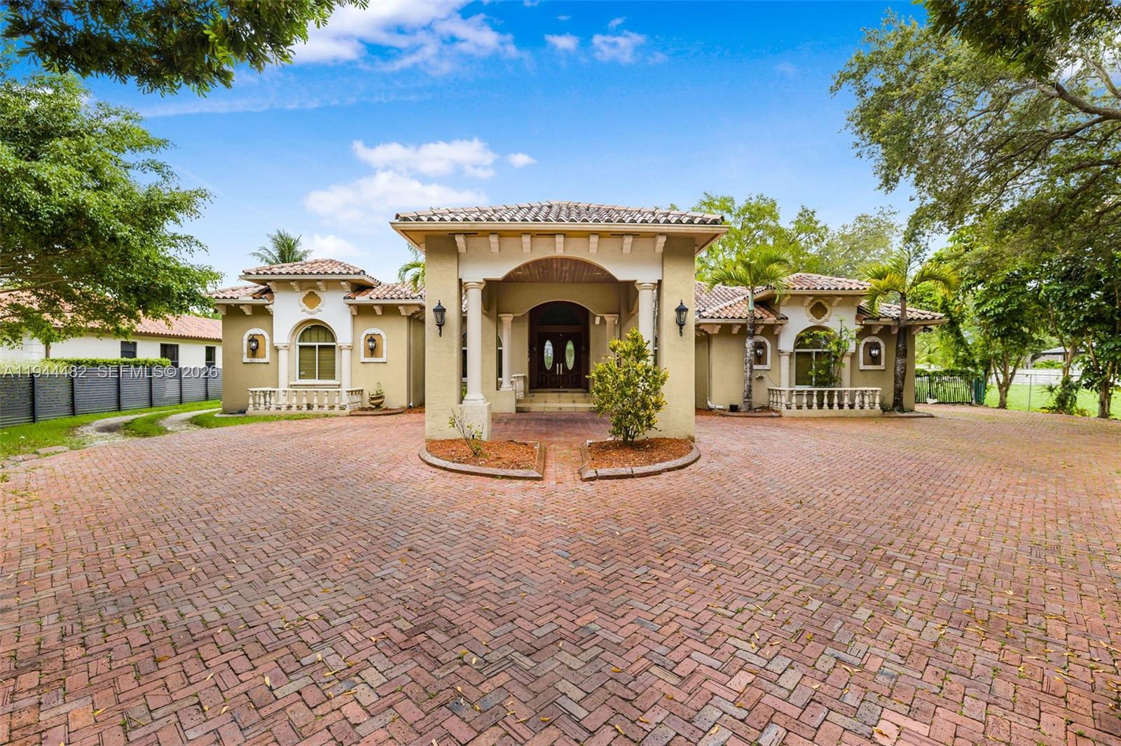 7761 SW 122nd Avenue, Miami, FL 33183