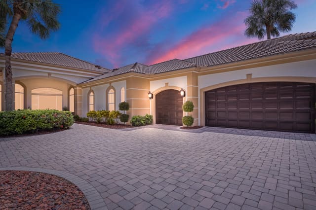 8385 Ironhorse Court, West Palm Beach, FL 33412