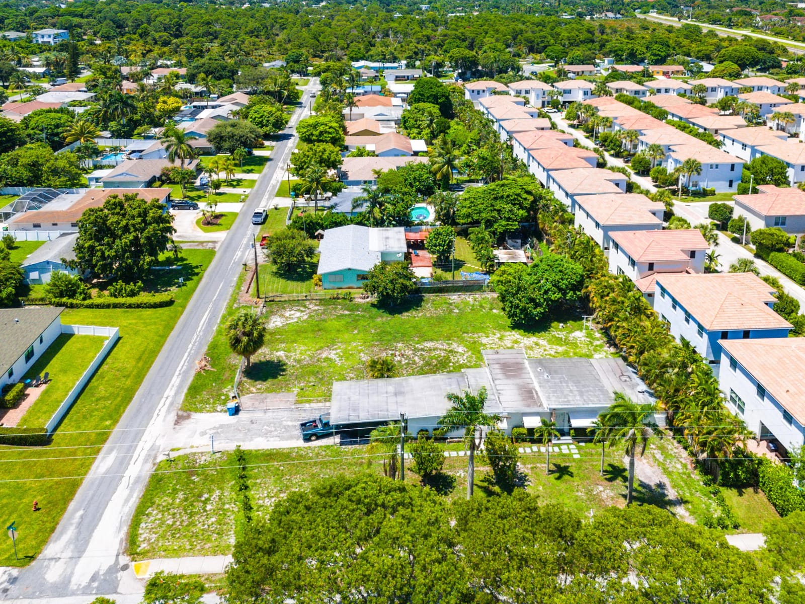 335 Gulfstream Boulevard — photo 4