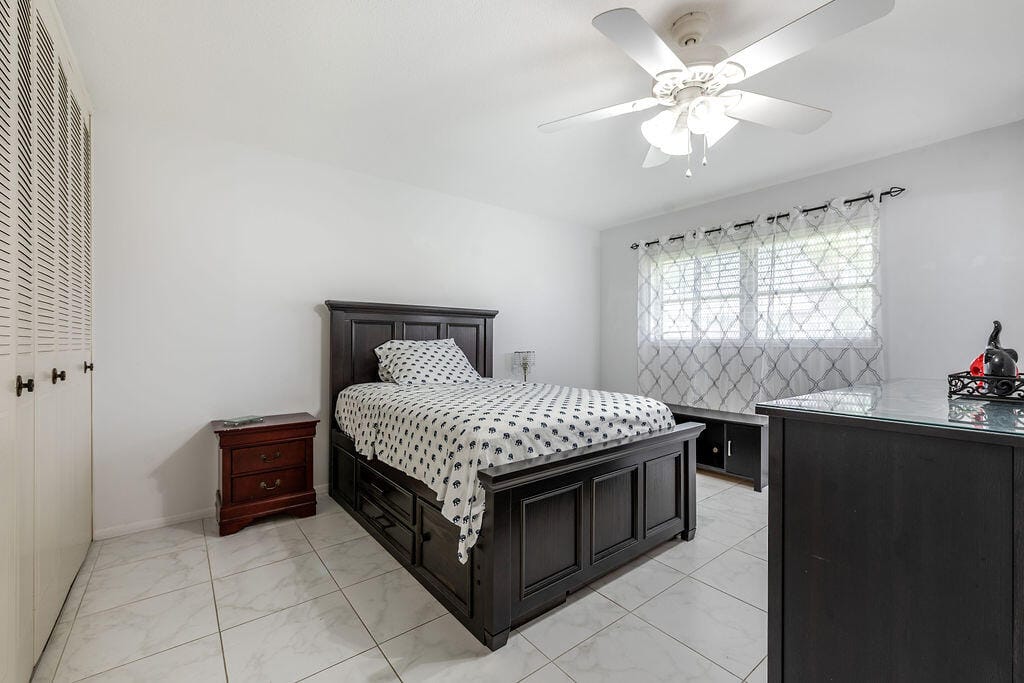 2995 Crosley Drive W E, West Palm Beach, FL 33415 photo 17