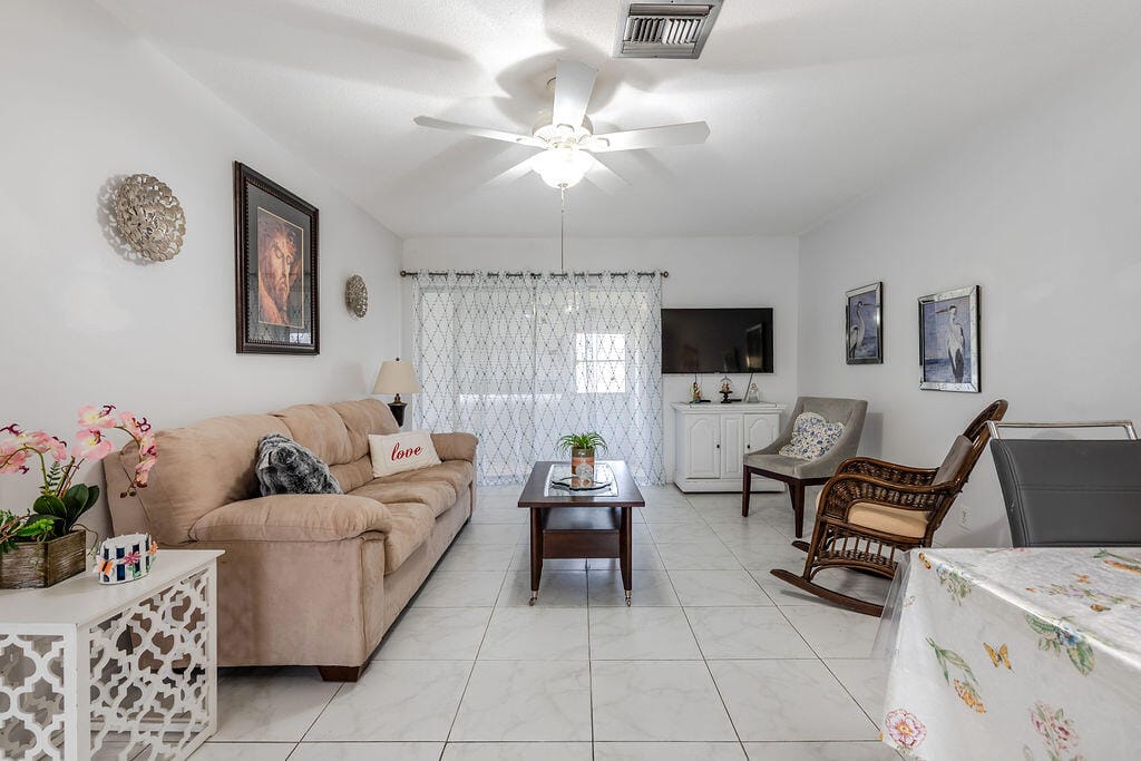 2995 Crosley Drive W E, West Palm Beach, FL 33415 photo 3