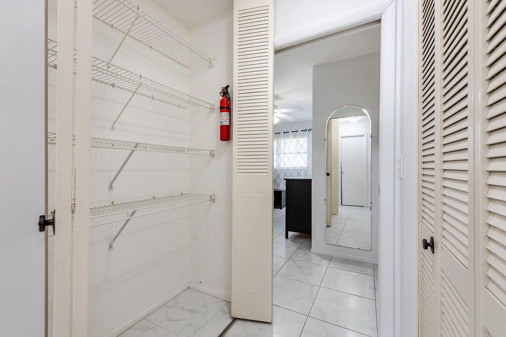 2995 Crosley Drive W E, West Palm Beach, FL 33415 photo 23