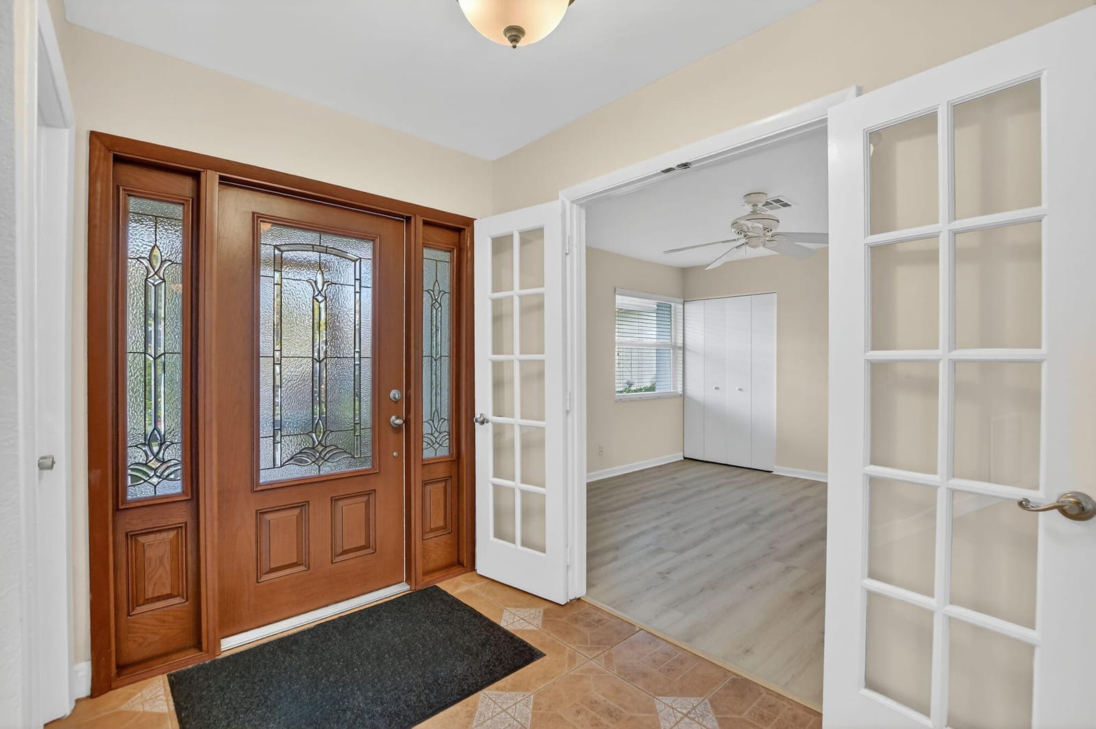 6801 Hollandaire Drive W — photo 2