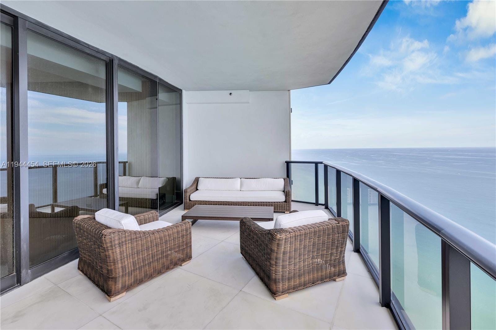 18555 Collins Avenue 4601, Sunny Isles Beach, FL 33160 photo 20