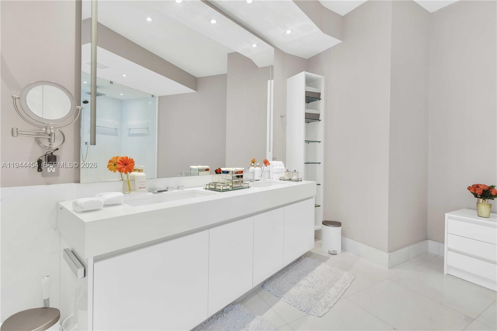 18555 Collins Avenue 4601, Sunny Isles Beach, FL 33160 photo 25