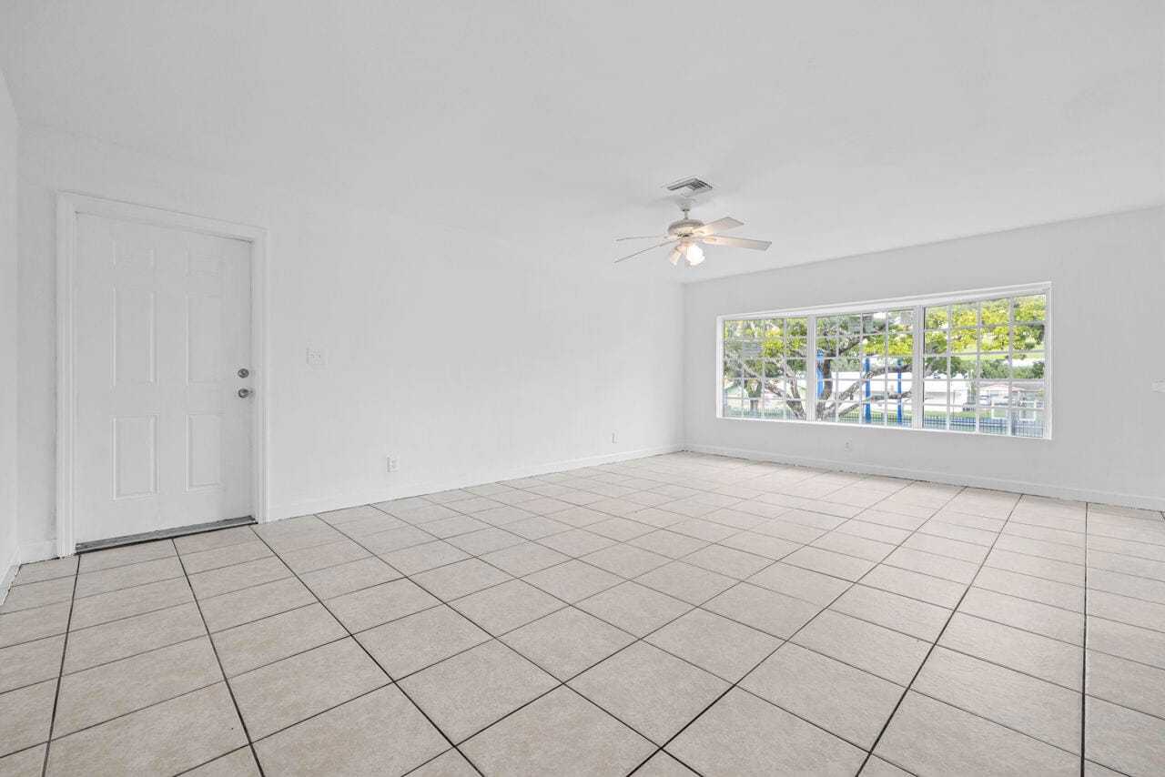 5400 NW 18th Street 3n — photo 5