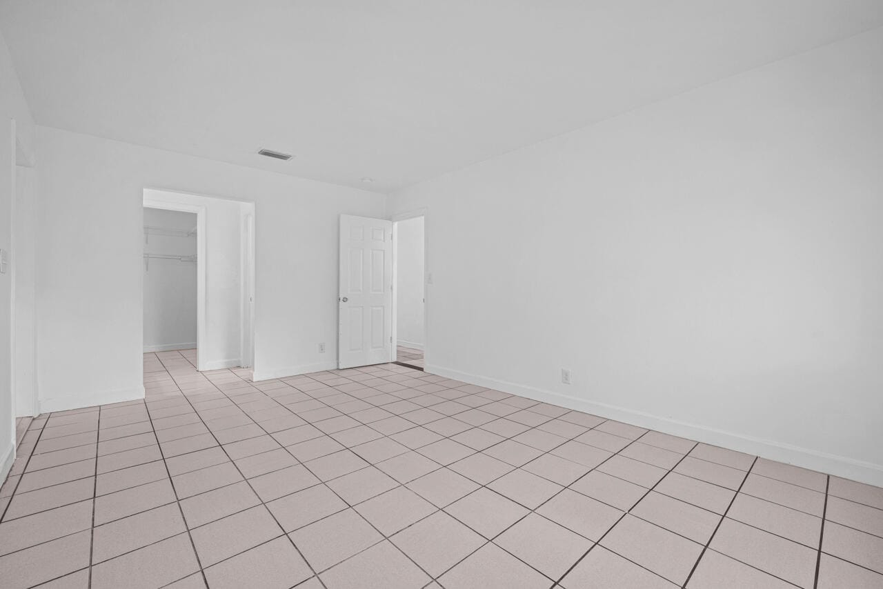 5400 NW 18th Street 3n — photo 10