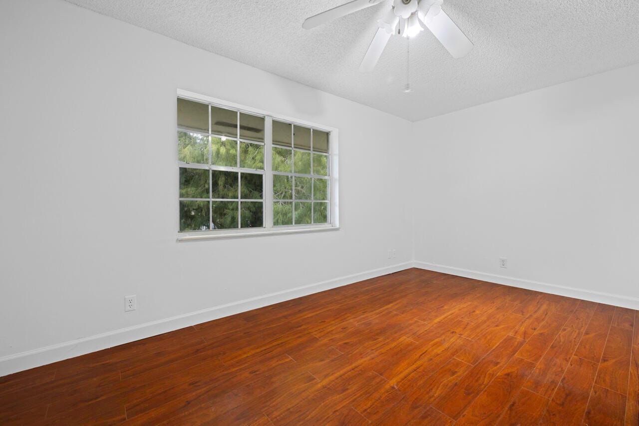 7503 Kimberly Boulevard 142 — photo 11