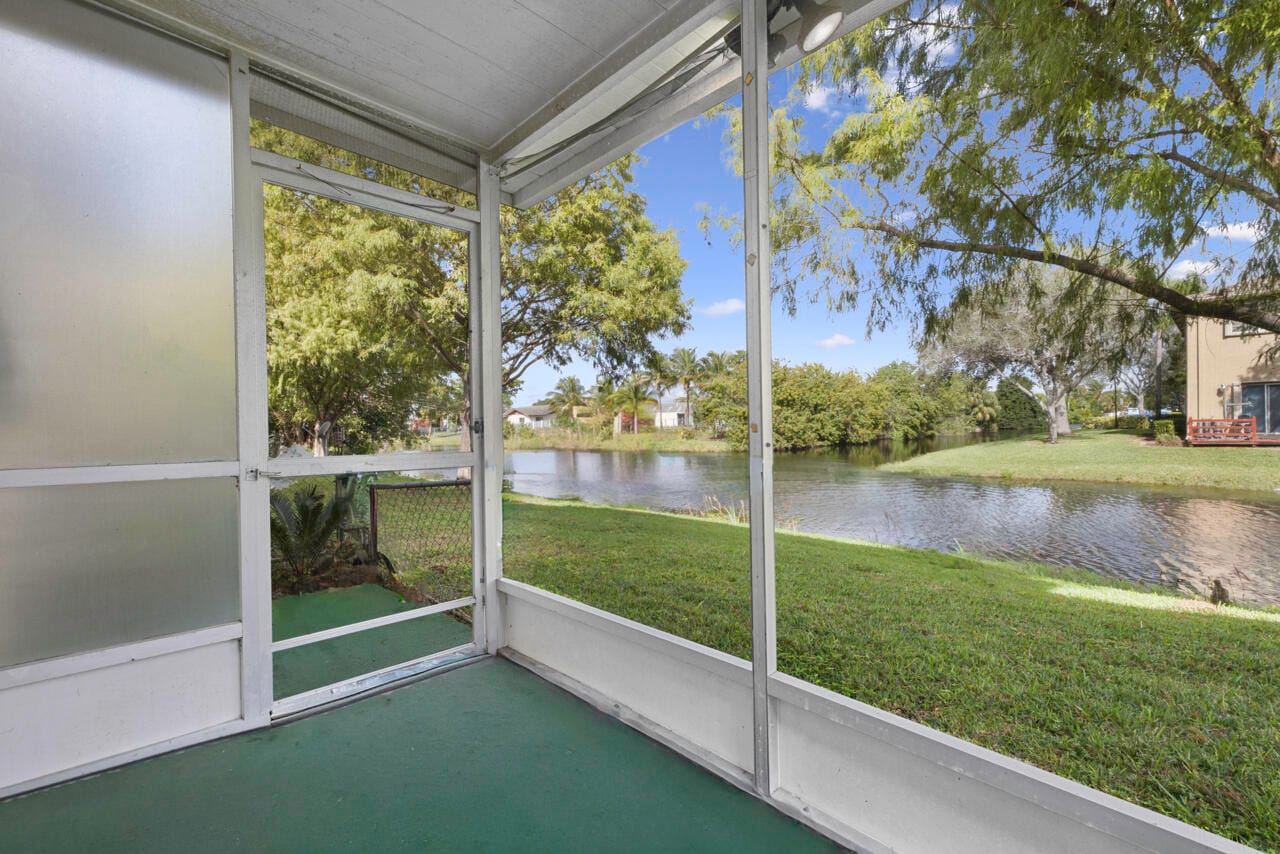 7503 Kimberly Boulevard 142, North Lauderdale, FL 33068 photo 16