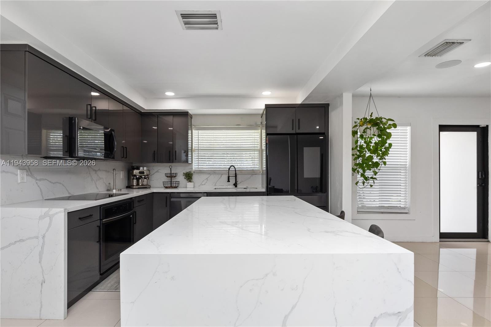 11810 W Biscayne Canal Road — photo 7