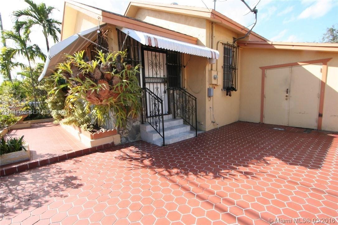 1119 SW 9th Street, Miami, FL 33130