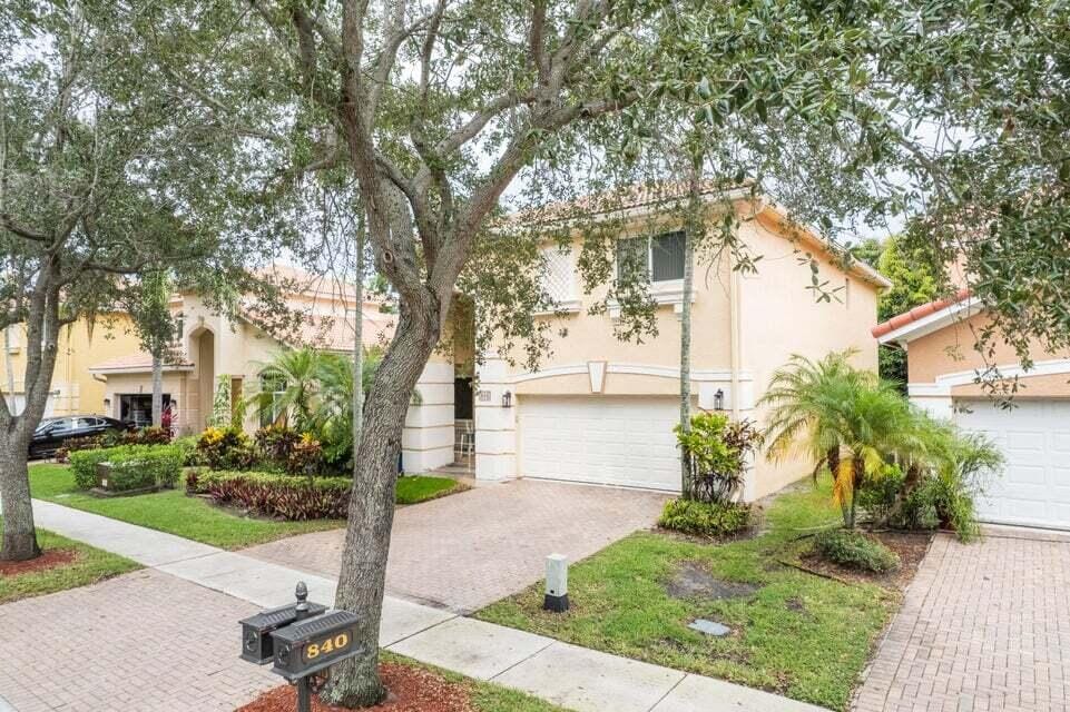 846 Gazetta Way — photo 2