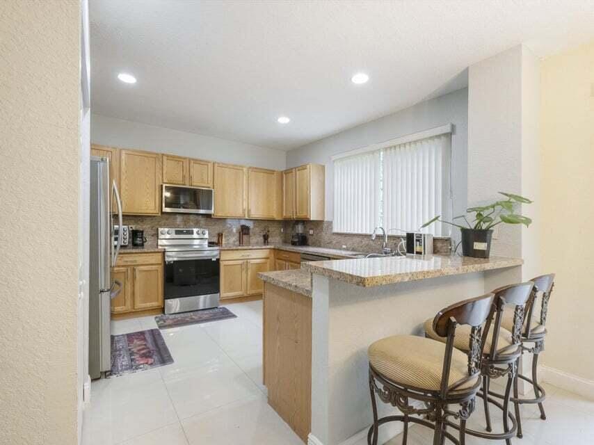 846 Gazetta Way — photo 6