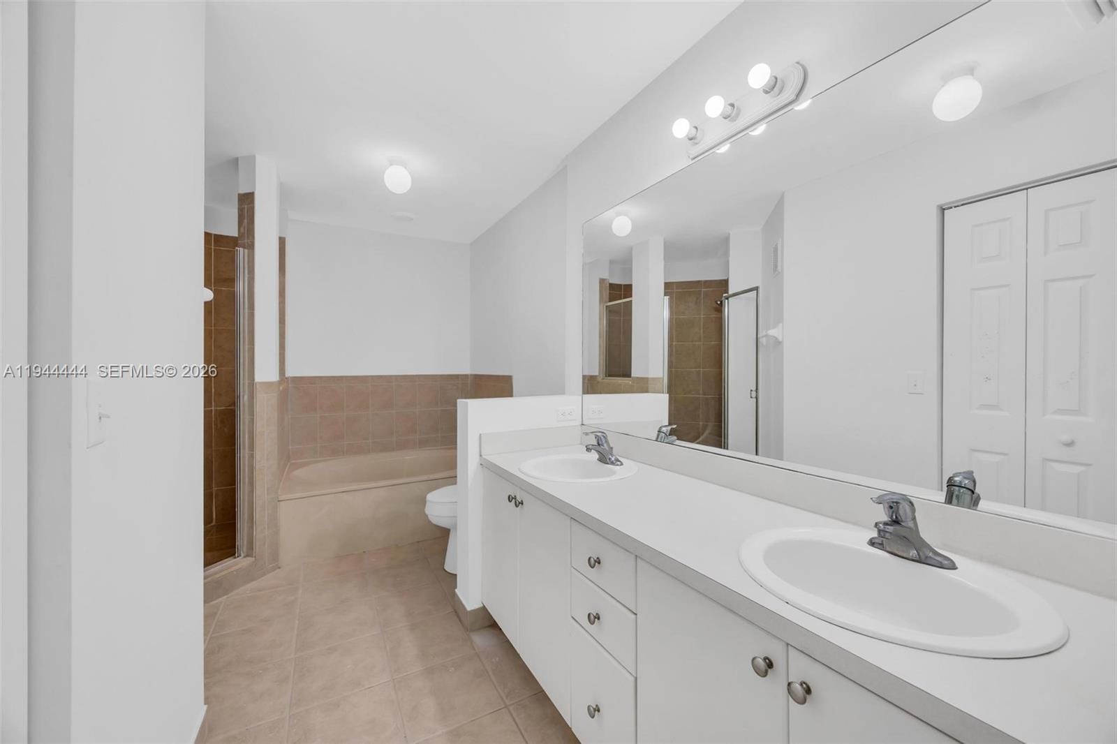 2233 SE 24th Place, Homestead, FL 33035 photo 14
