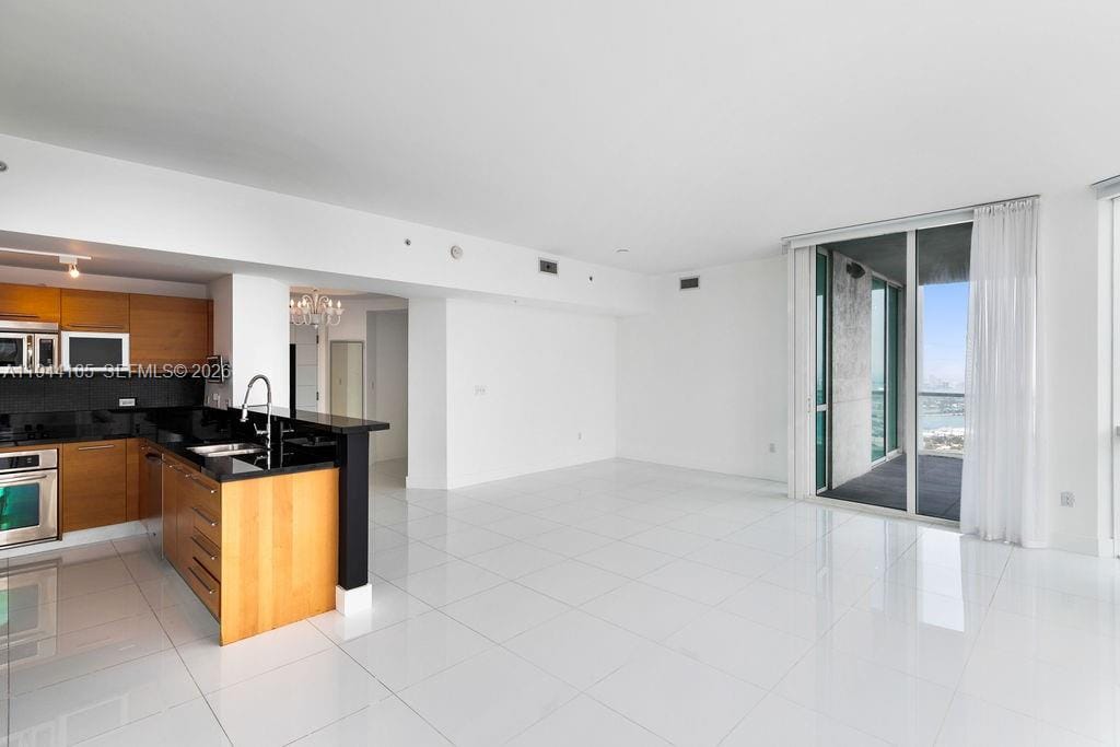 253 NE 2nd Street 4608, Miami, FL 33132 photo 14