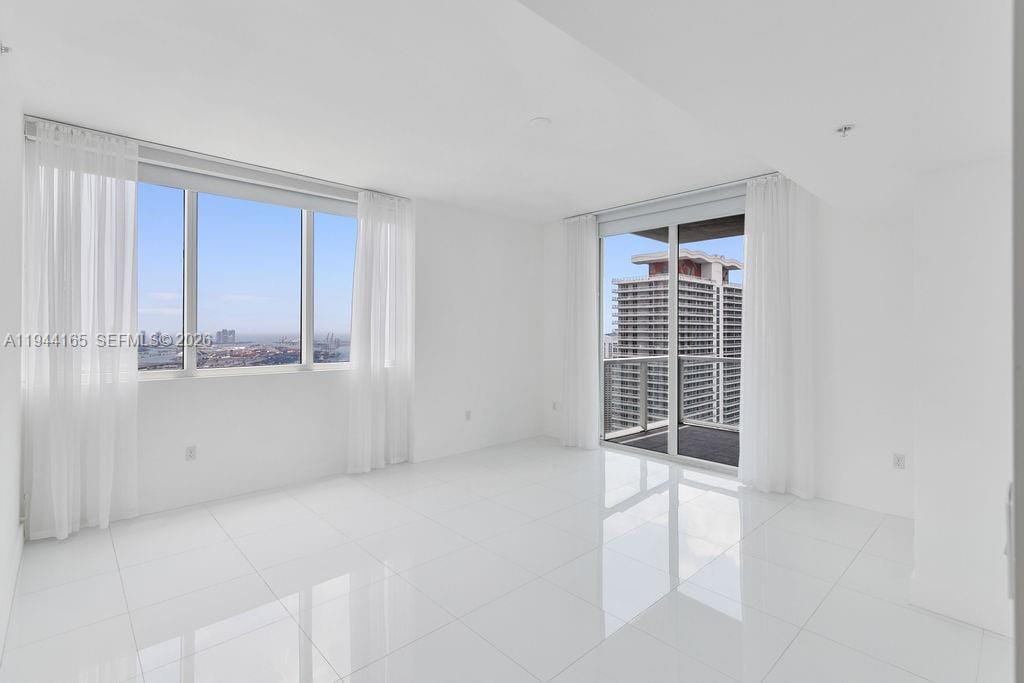 253 NE 2nd Street 4608, Miami, FL 33132 photo 16