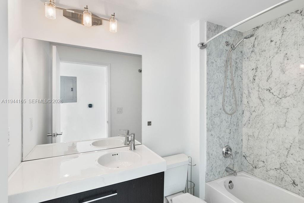 253 NE 2nd Street 4608, Miami, FL 33132 photo 28