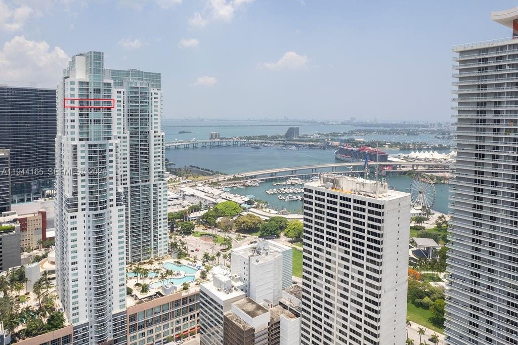 253 NE 2nd Street 4608, Miami, FL 33132 photo 8