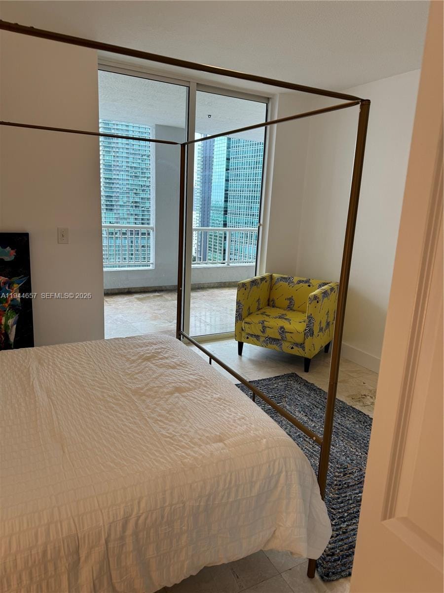170 SE 14th Street 2405, Miami, FL 33131 photo 13