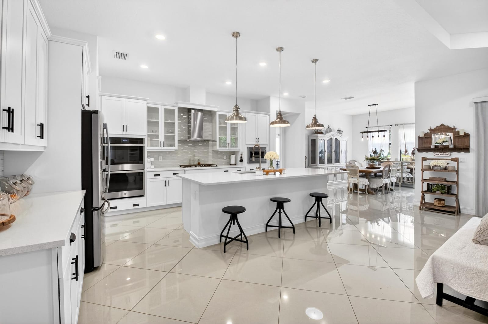 9244 Grand Prix Lane — photo 7