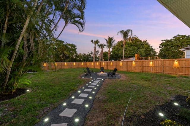 3023 SE Banyan Street, sold in Hibiscus Park, Stuart, FL