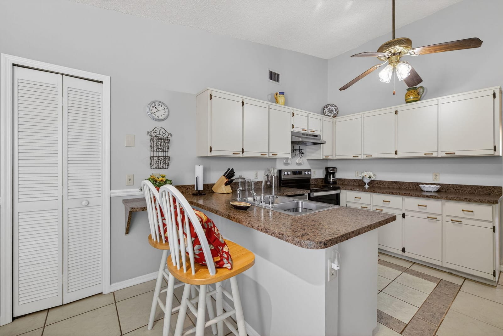 615 SE Dean Terrace, Port St. Lucie, FL 34984 photo 16