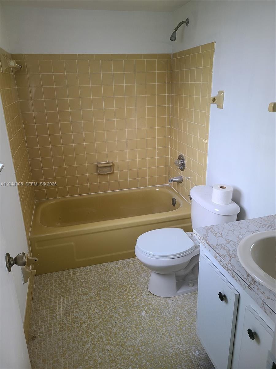 7610 NW 1st Street 208 — photo 4