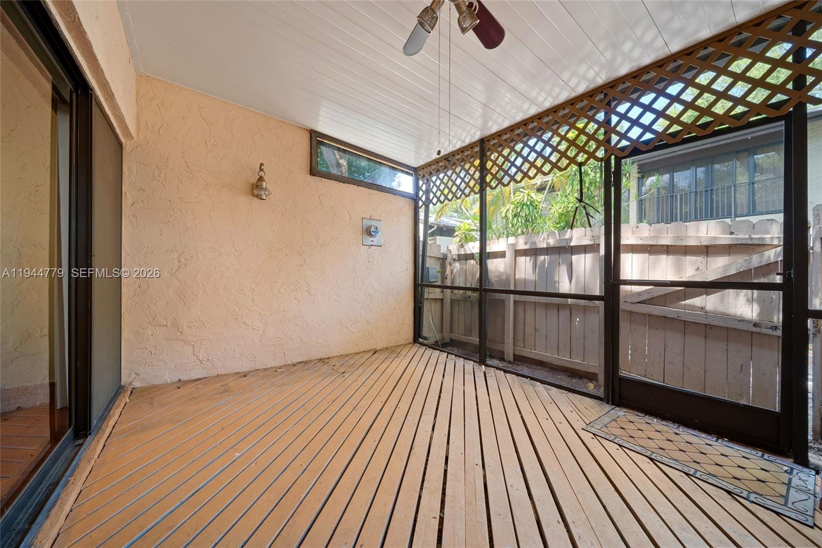 19432 NE 26th Avenue 92D, Miami, FL 33180 photo 21
