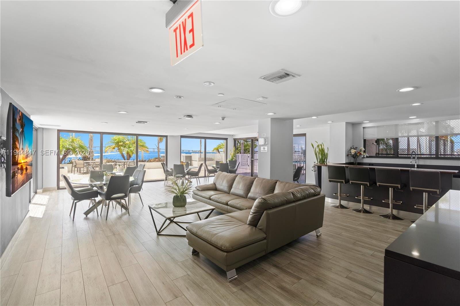 200 SE 15th Road 5D, Miami, FL 33129 photo 24