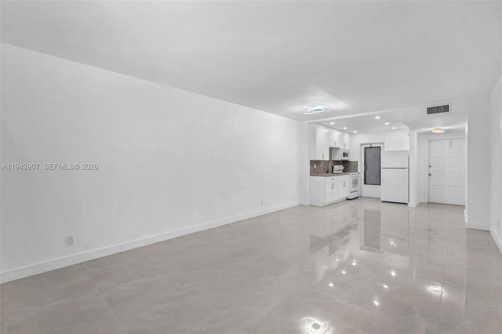 1201 Hillcrest Court 102, Hollywood, FL 33021 photo 27